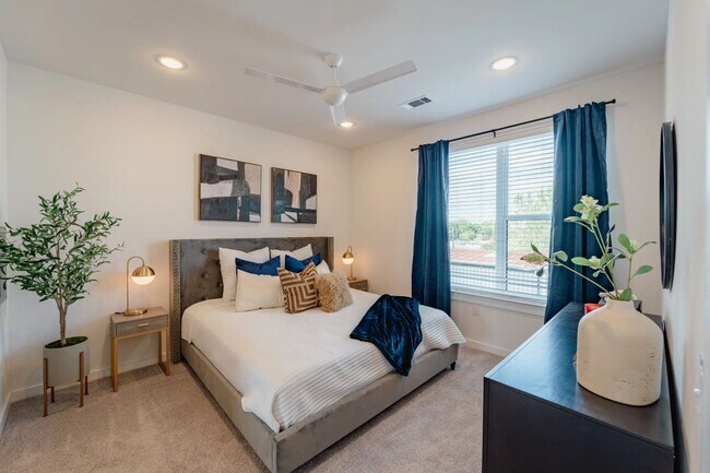 Photo - 6324 N Lamar Blvd Unit 104
