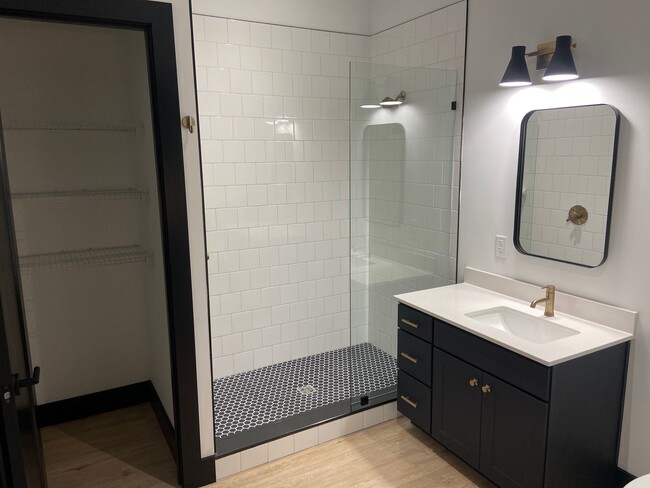 Photo - Fantastic one bedroom with balcony at Watermark in Easton Unidad 233