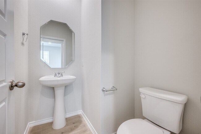 Photo - 4601 Avion Dr