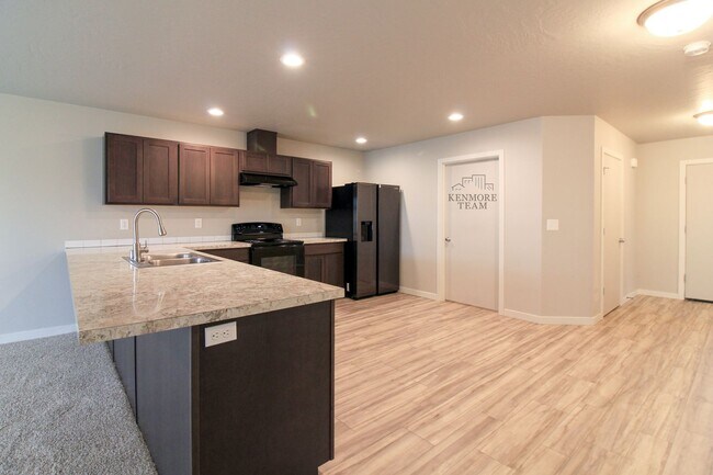 301 Cedar Ave