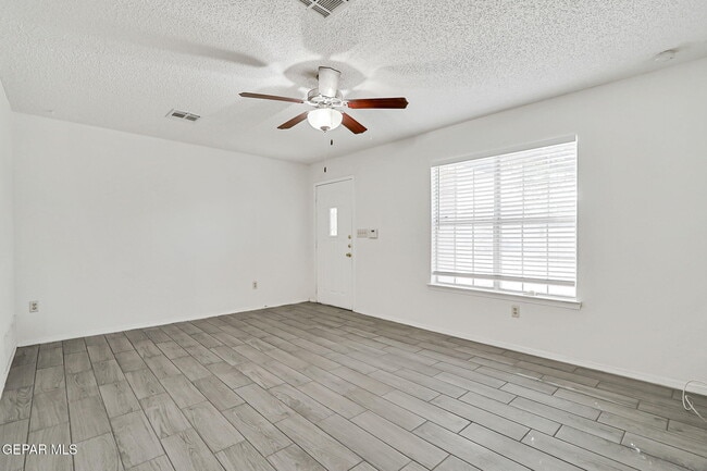 Photo - 1724 Gambel Quail Dr