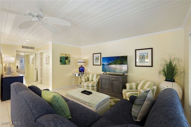 Photo - 286 4th St S Unit 203