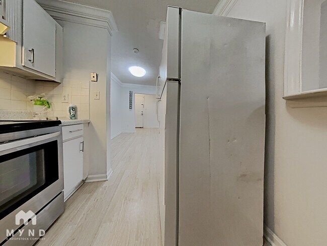 Photo - 7992 Shady Oak Trail