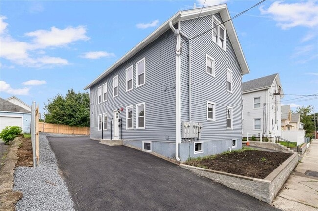 Photo - 66 Jefferson Ave Unidad 2F