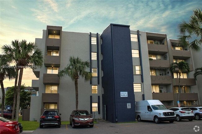 Building Photo - 10090 NW 80th Ct Unit 1245 Rental