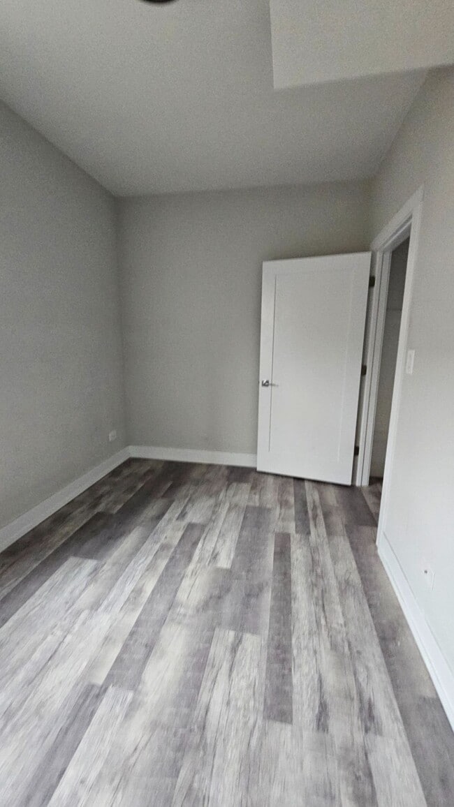 Photo - 3527 S Damen Ave Unit 2F