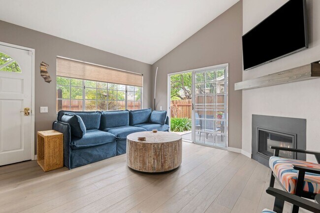 Photo - Fully Remodeled East Side Townhome – Furnished & Move-In Ready!