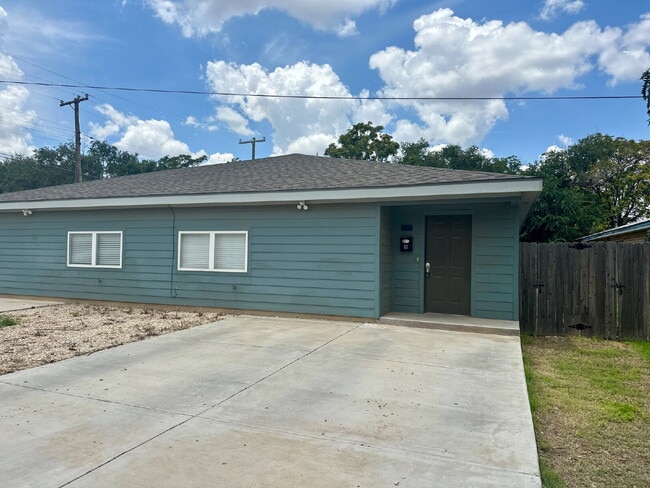 Modern 3/2! - Modern 3/2! Apartment Unit B