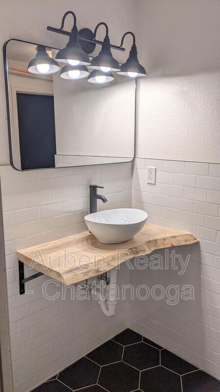 Photo - 3925 Redding Rd Unit Apt 201