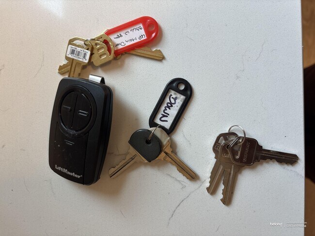 Photo - 3366 W 88th St Unidad B