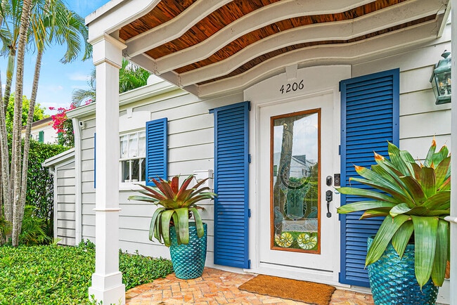 Photo - 4206 Washington Rd