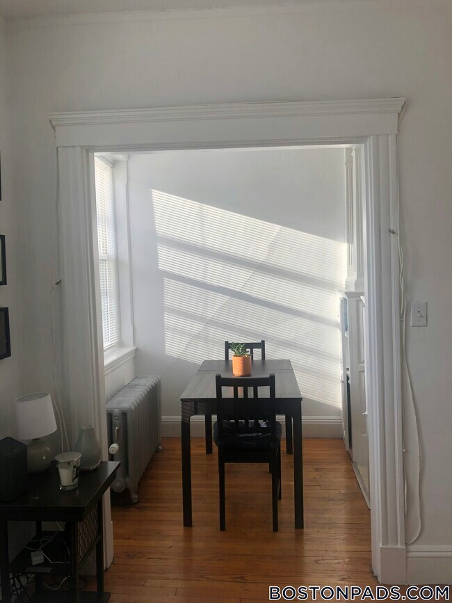 Photo - 172 Maple St Unit 103