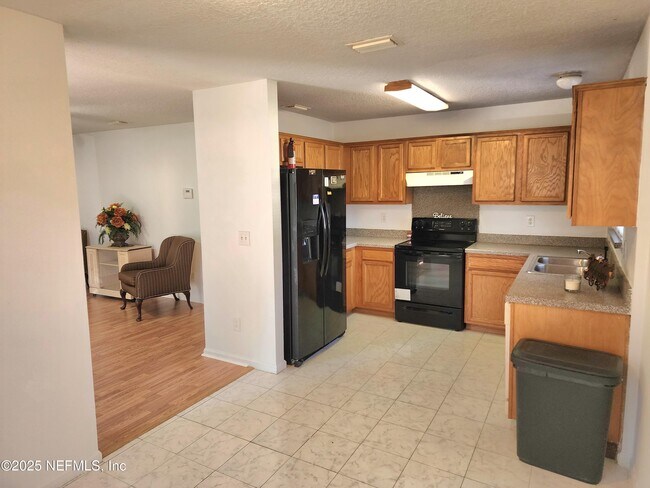 Photo - 2345 W 15th St