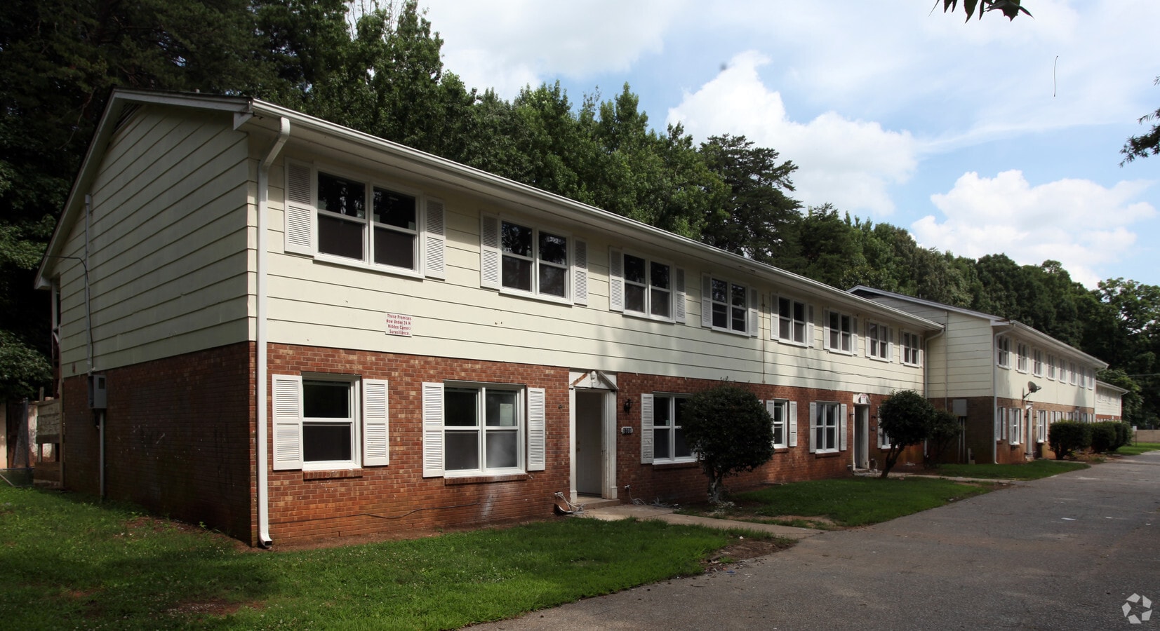 Magnolia Manor Apartments - Magnolia Manor Apartments