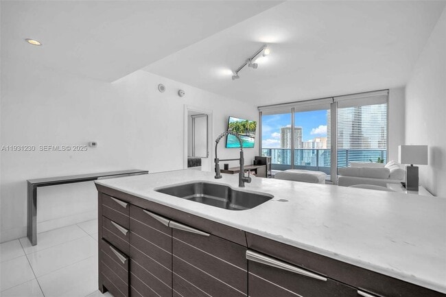 Photo - 200 Biscayne Blvd Way Unit 4012