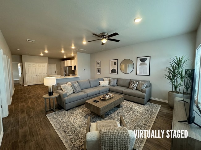 Photo - 5403 Rose Gdn Lp Unit B