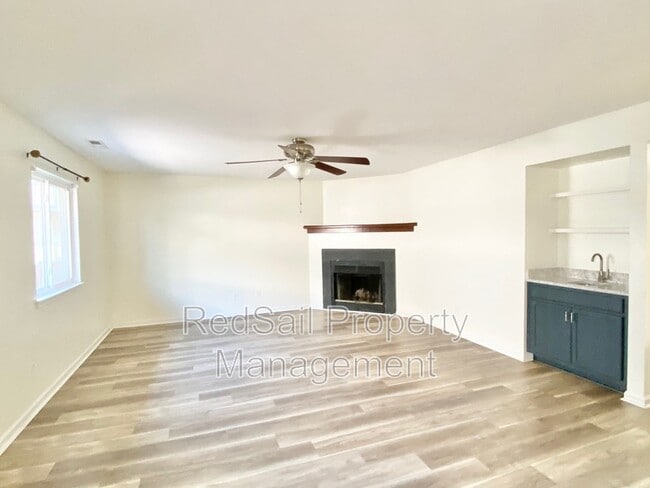 Photo - 839 Little Bay Ave