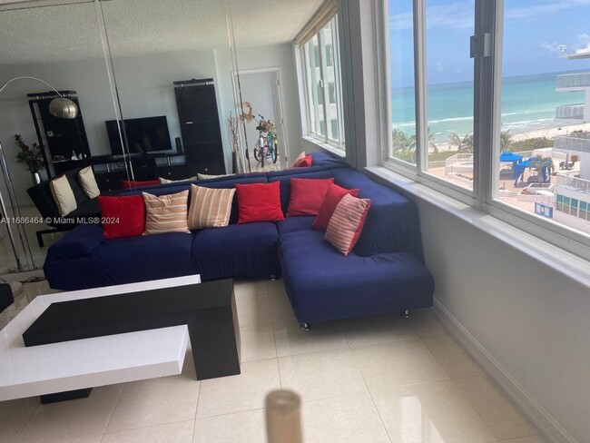 Photo - 5401 Collins Ave Unit 412