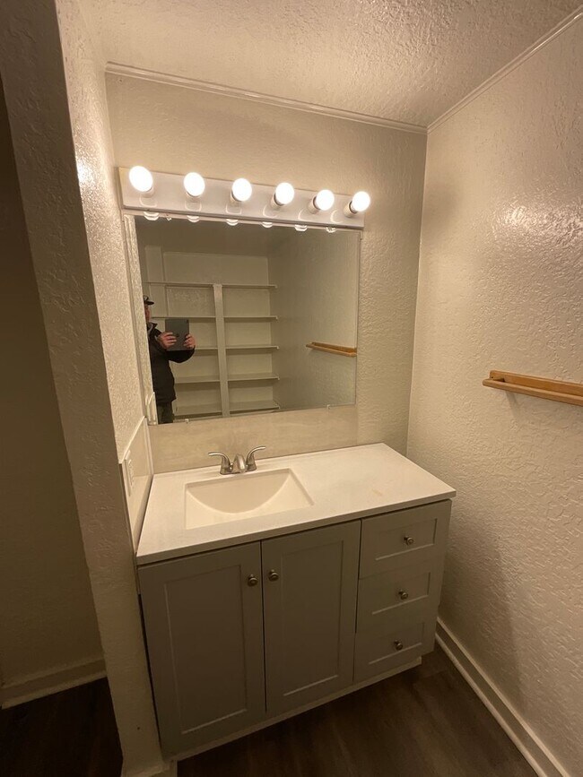 Photo - 604 Adams Ave Unit Apt A