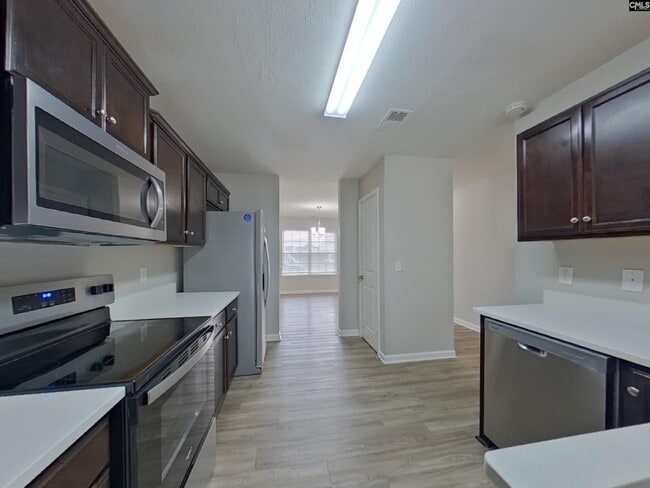 Photo - 750 Chariot Way