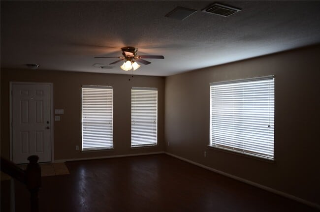 Photo - 2507 Pembroke Springs