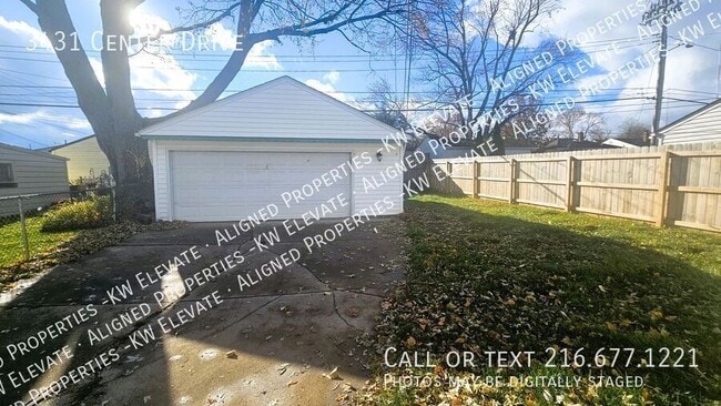 Photo - 3431 Center Dr