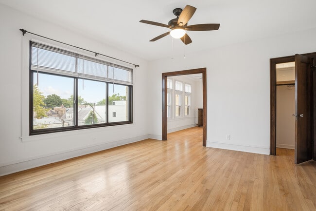 Photo - 2342 N Spaulding Ave