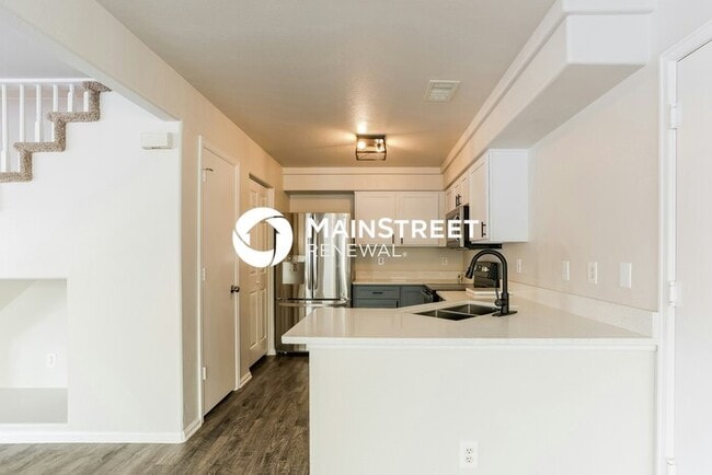 Photo - 3 Bedroom Pet-Friendly Home in DENVER, CO with Main Street Renewal