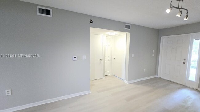 Photo - 2920 SE 13th Ave Unit 103