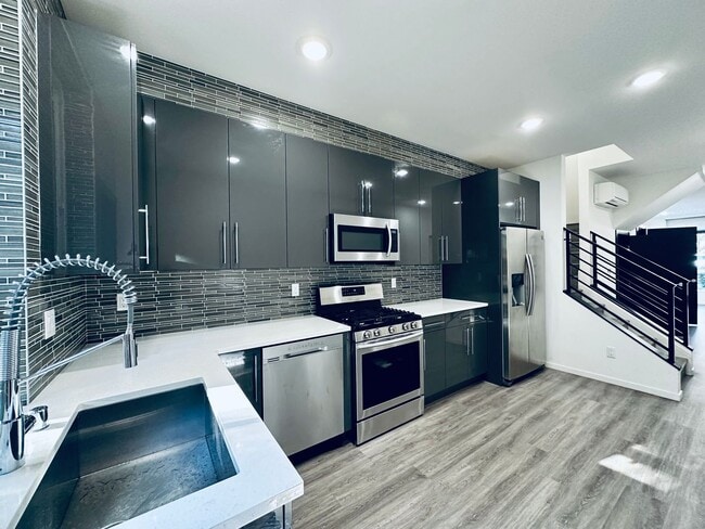 Photo - 2045 NW 63rd St