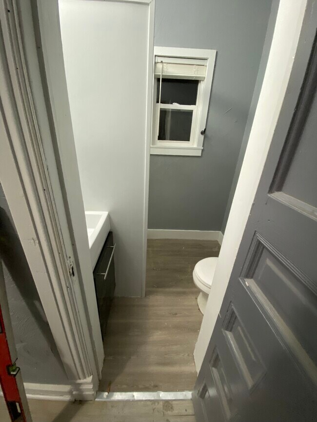 1941 Madison St Unit B