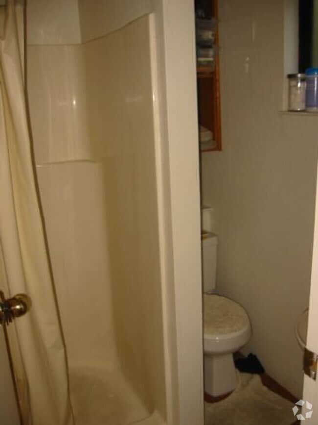 Building Photo - 480 Kentucky St Unit C Rental