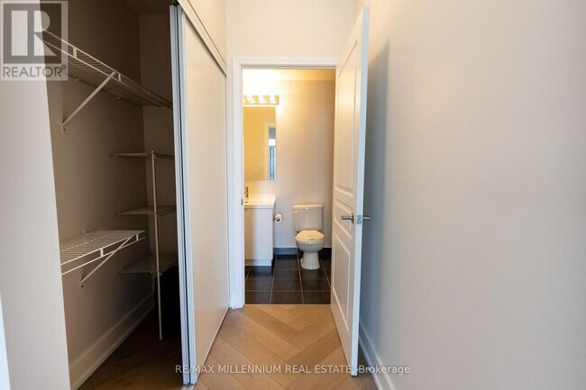 Photo - 352 Front St W Unit 2009