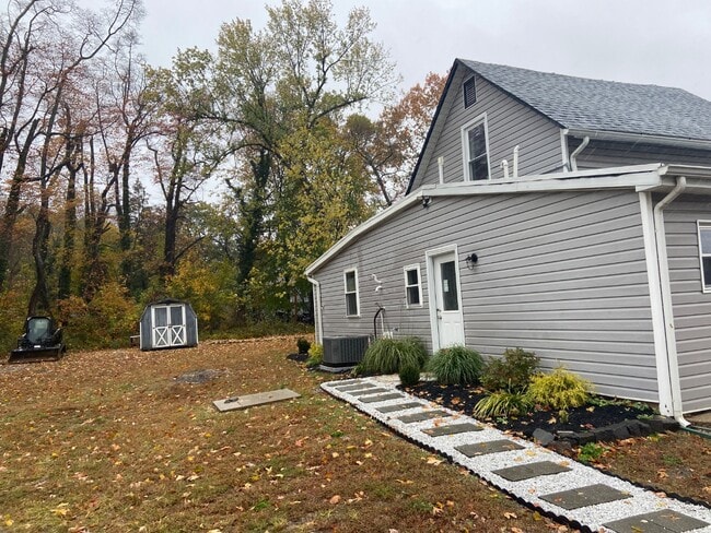 Photo - 903 Cattell Rd