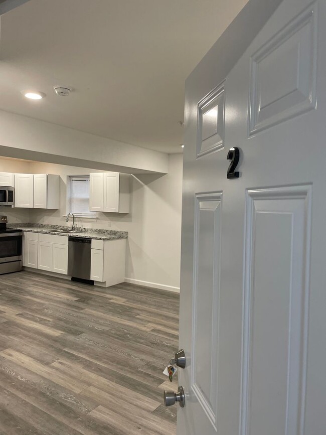 Building Photo - Townhomes Now Available in Strafford MO!