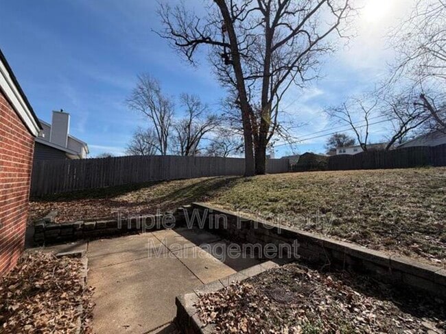 Photo - 8652 White Ave