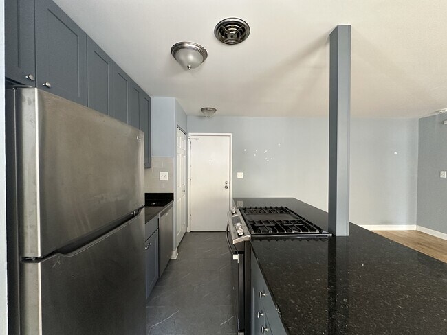 Photo - 663 W Grace St Unit 602