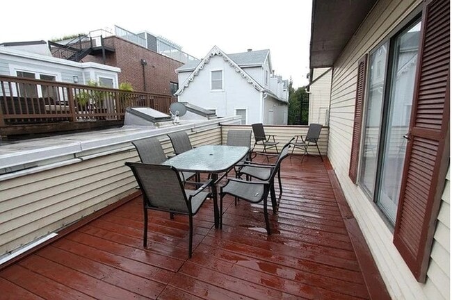 Photo - 2643 N Southport Ave Unit E