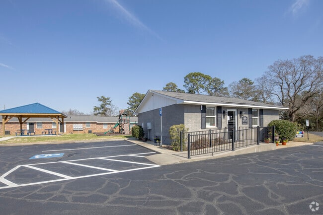Leasing Office - The Creeks At Augusta Apartments