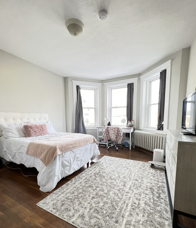 Building Photo - 1082 Commonwealth Ave Unit 206 Rental