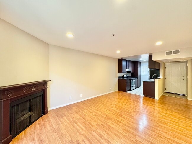 Building Photo - 8722 Burton Way Unit 207 Rental