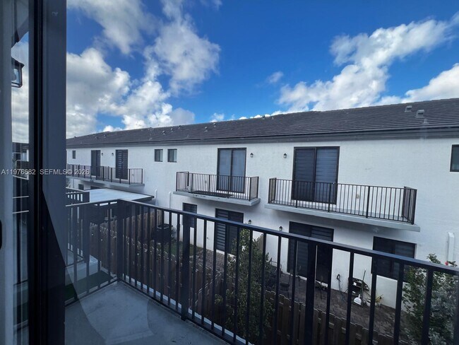 Photo - 13644 SW 157th Ct