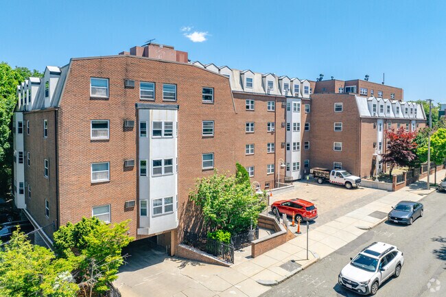 Photo - 289 Highland Ave