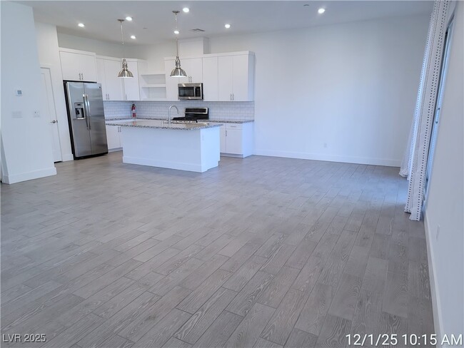 Photo - 3210 Centano Ave