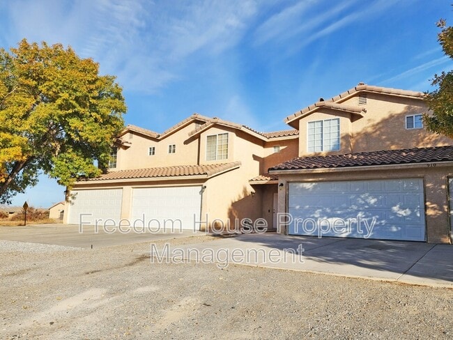 Building Photo - 910 Bourbon St Unit #2