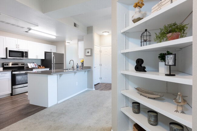 Montrachet Apartments