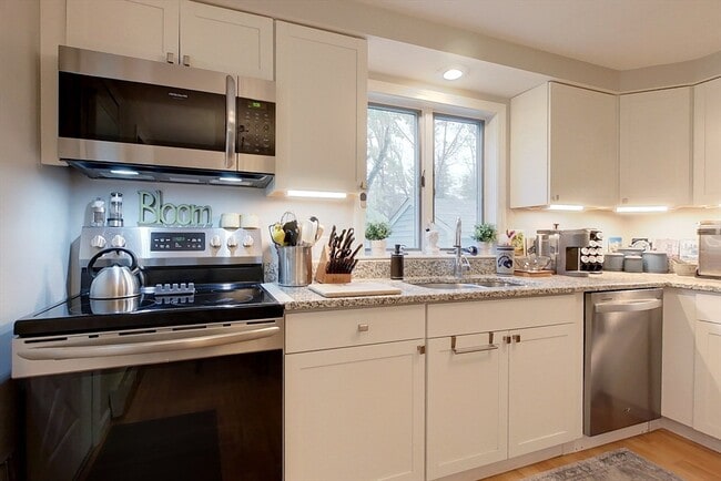 Photo - 104 Squannacook Rd
