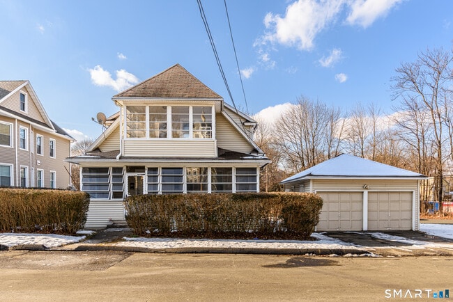 Building Photo - 9 Carley St Unit 2