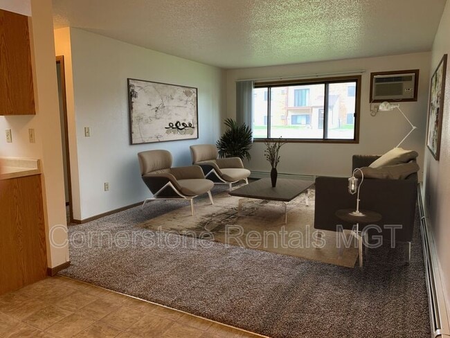 Building Photo - 1515 14th Ave E Rental