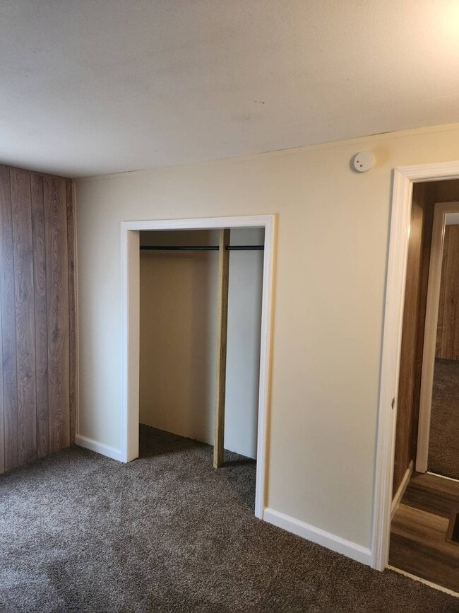 Photo - 327 Becky Ln